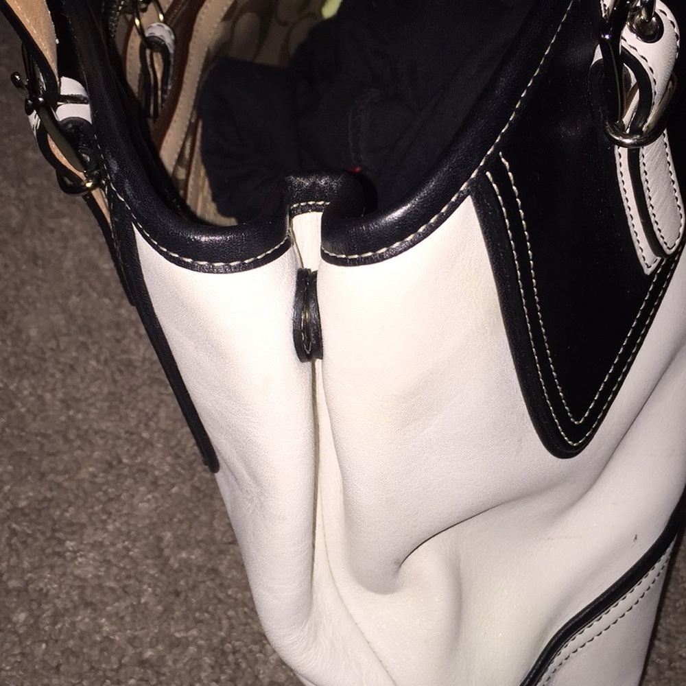 Shoulder bag - Picture 4 of 4